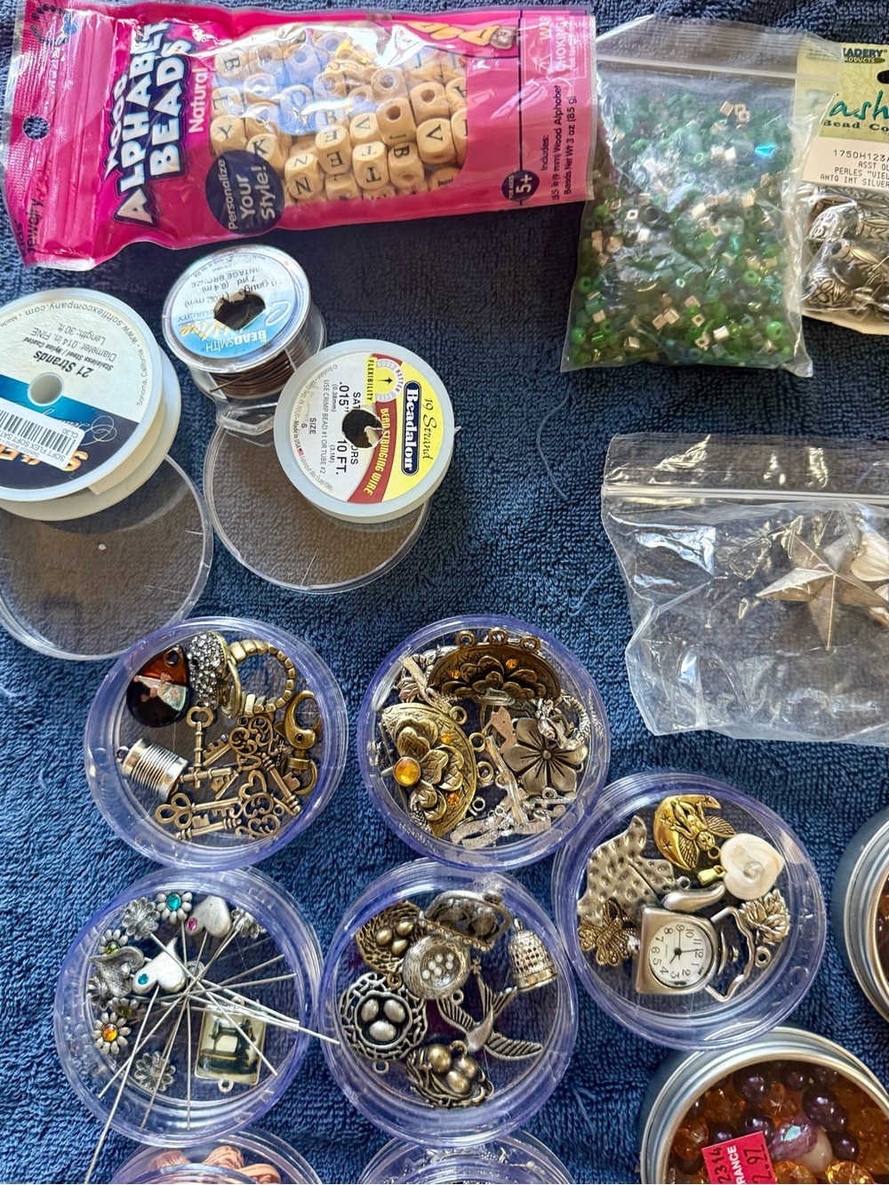 Large Jewelry Making Supplies & Beading Lot – Estate Find – 4 lbs 11.9 oz - Picture 6 of 16